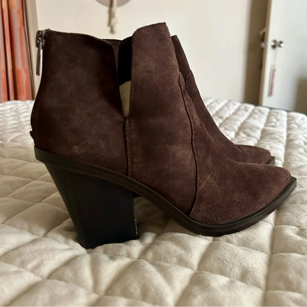 Vince Camuto Gwelona Dark Brown Booties
